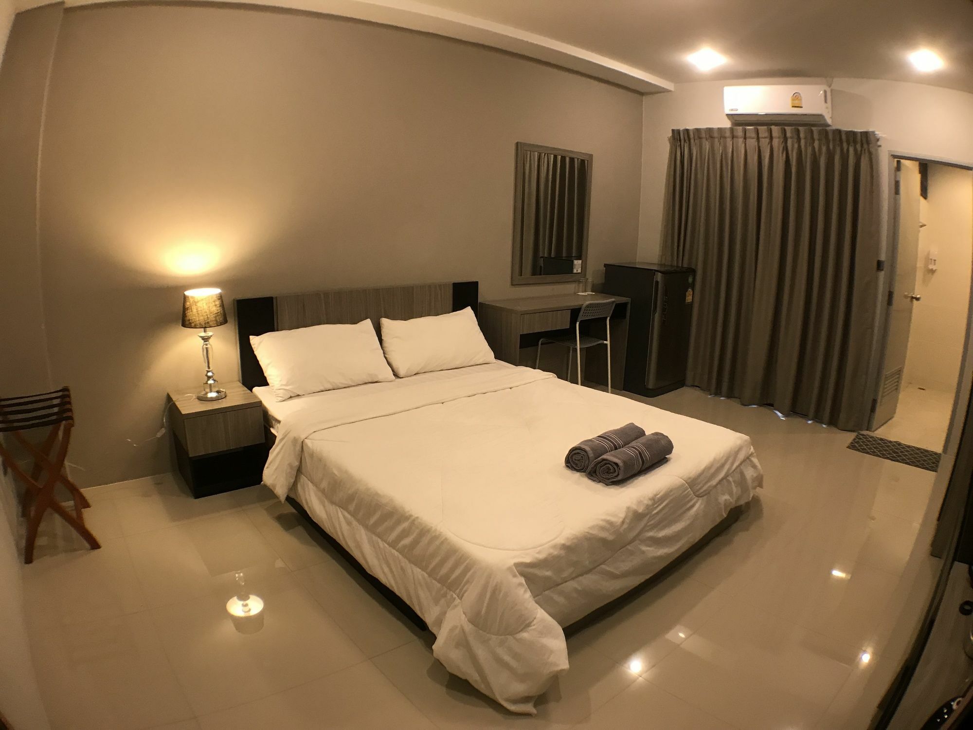 28 Place Bangkok Buitenkant foto